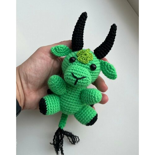 Вязаная игрушка Бафомет 15 см. Зеленая корова. Ручная работа.