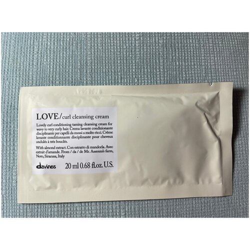 DAVINES - LOVE CURL cleansing cream  Очищающая пенка для усиления завитка, 20 мл