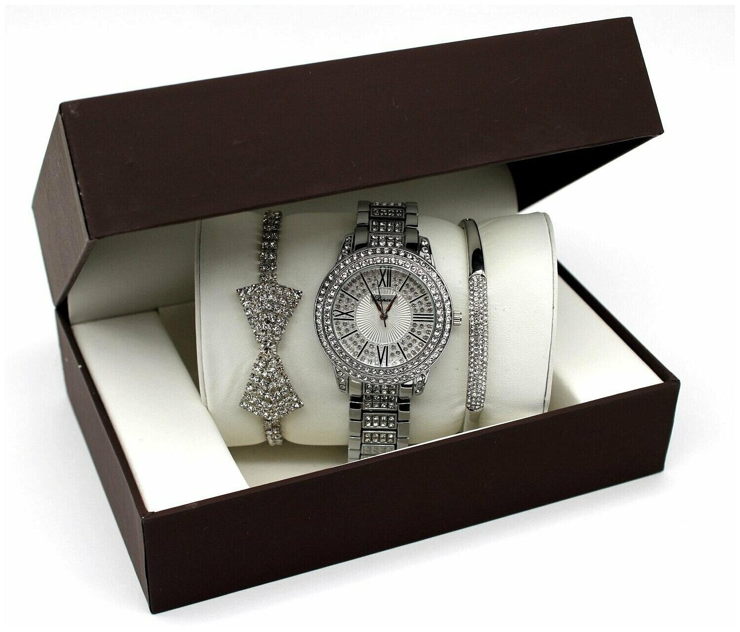 Оригинальный подарок для девушек и женщин на любой праздник. В наборе часы и браслет. Подарочная упаковка в подарок.
