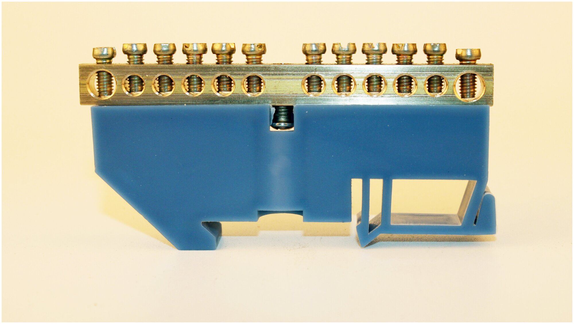 Шина нулевая на синем DIN-изоляторе SEAMARK 6x9-12 отверстий - фотография № 2