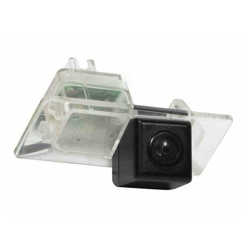 Камера заднего вида Audi Q3 2011-2021 210000₽