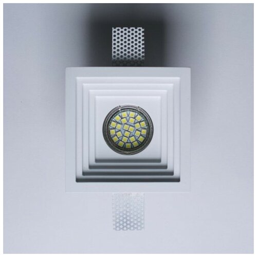 Гипсовый светильник SvDecor SV 7417 белый 120*120 мм под шпаклевку