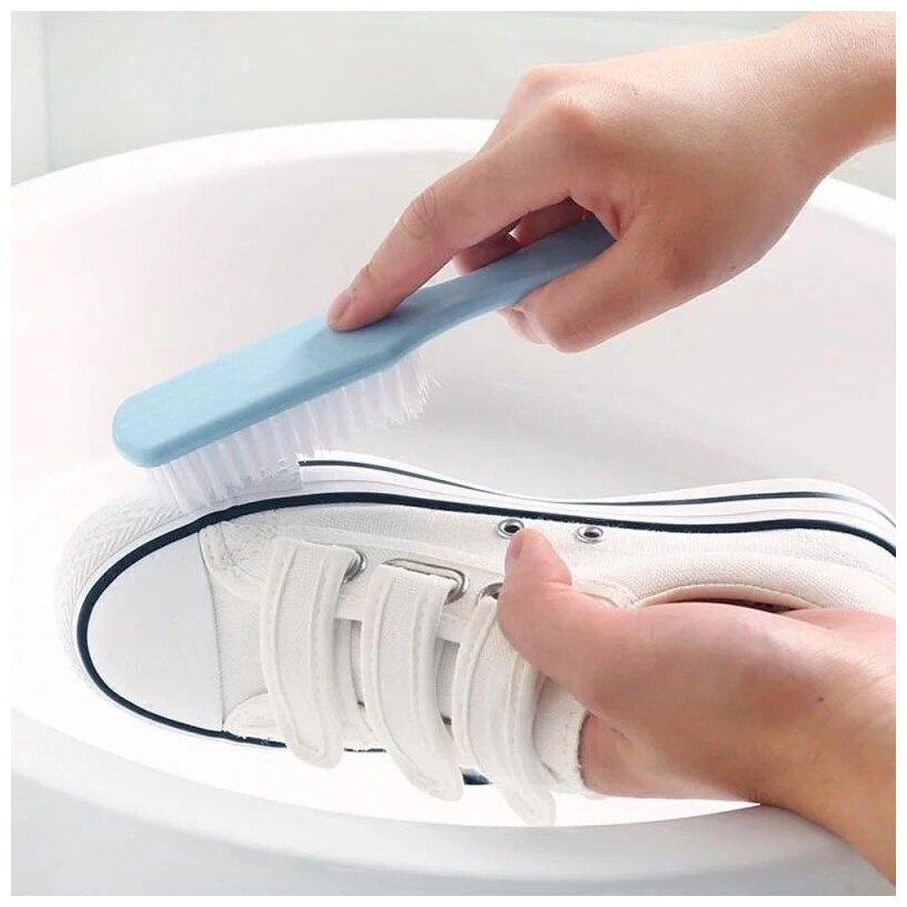 Голубая - универсальная щетка для чистки обуви и уборке в доме. - фотография № 4