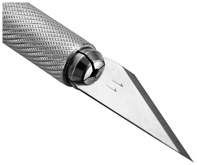 Нож-скальпель Run Energy для моделирования с набором сменных лезвий (35 шт.)