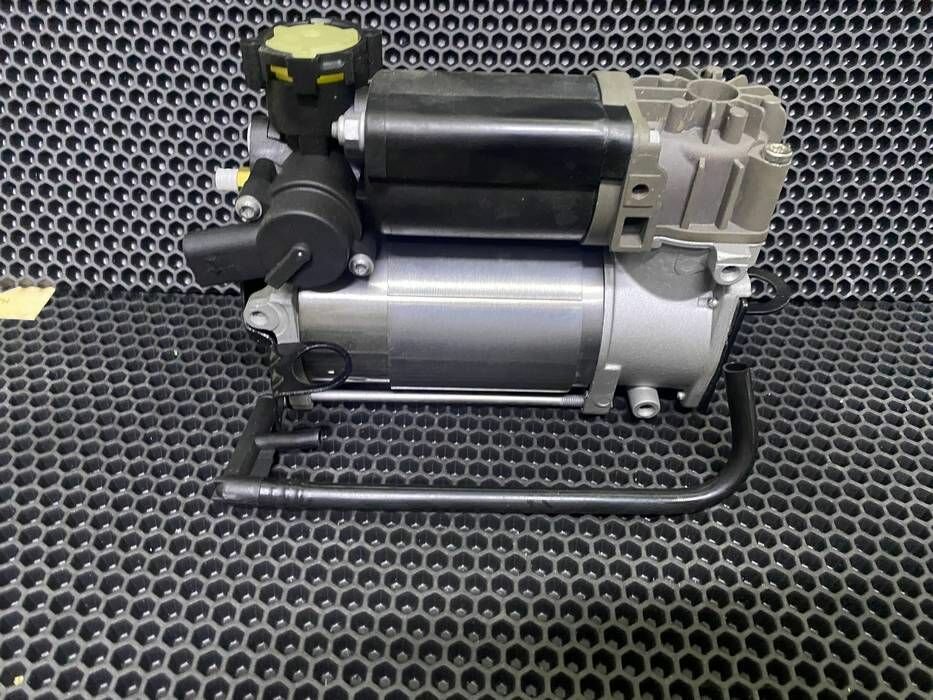 Компрессор пневмоподвески Mercedes 211 219 220 A2203200104