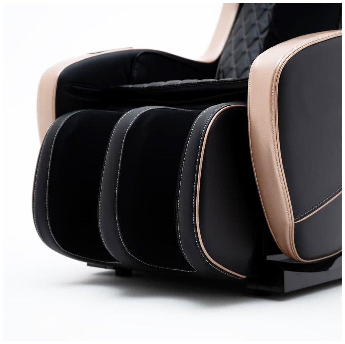 Массажное кресло GESS Bend (коричнево-черное) - фотография № 7