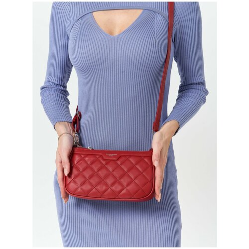 Стильная, влагозащитная, надежная и практичная женская сумка из экокожи David Jones CH21027K/DARK-RED
