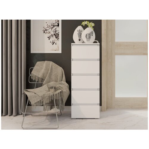 Комод деревянный для одежды, 5 ящиков, высокий, в комнату, прихожу, гостиную, спальню. для дома , для дачи. Модель Честер Цвет: Белый
