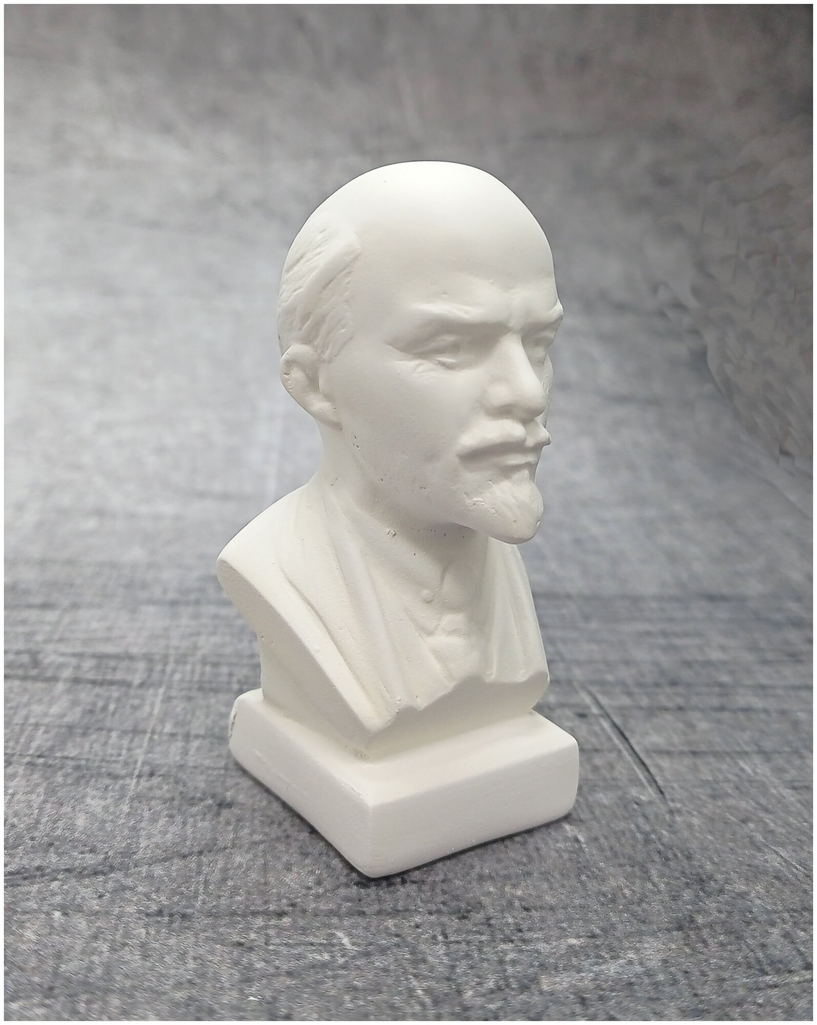 Статуэтка бюст Ленин В. И. 7,5 см гипс белый матовый