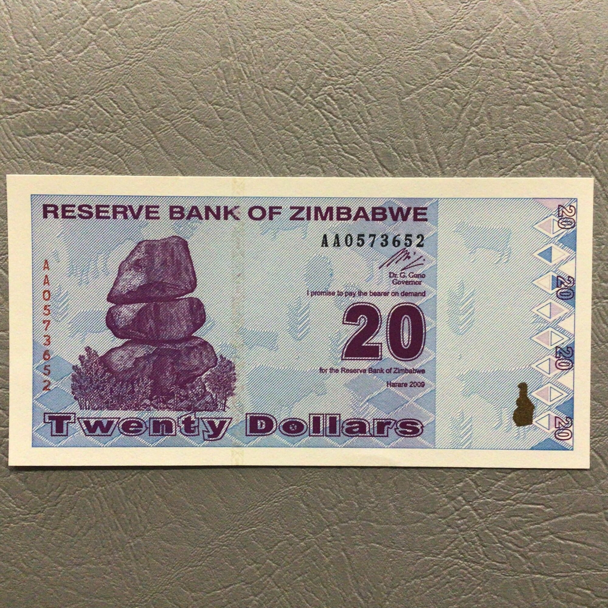 Банкнота Зимбабве 20 долларов 2009 г UNC арт 79