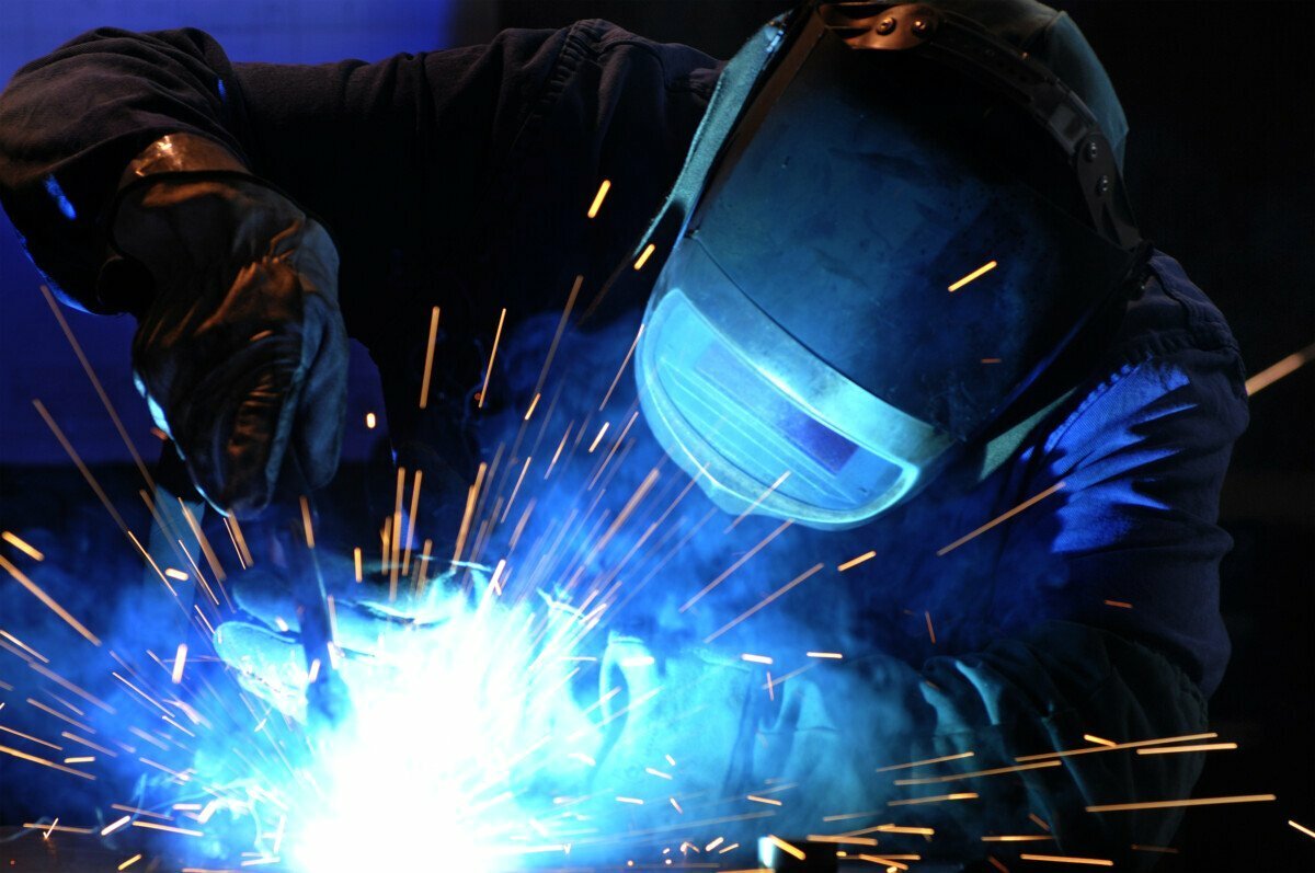 Электрогазосварщик 4 разряд