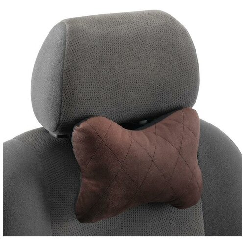 Подушка автомобильная косточка на подголовник велюр коричневый ромб 16х24 см 558₽