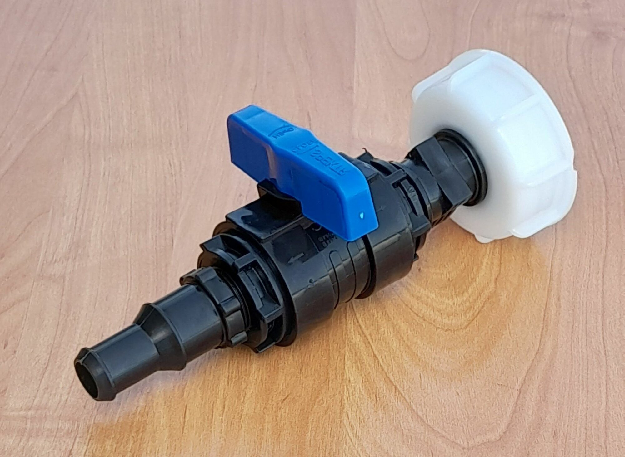 Переходник на еврокуб с шаровым краном размер переходника 60мм крупный шаг!