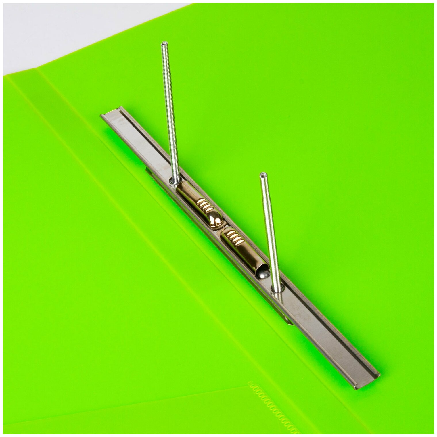 Папка с металлическим скоросшивателем + карман "Neon" зеленая (227464) - фото №3