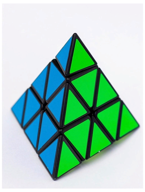 Кубик рубик в виде треугольника