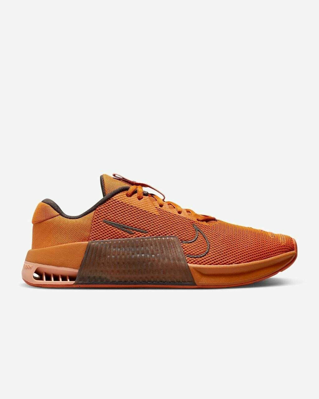 Кроссовки NIKE Metcon 9, полнота 10 (RU)/ на широкую стопу, размер US 11 (EU 45 / 29 см), коричневый