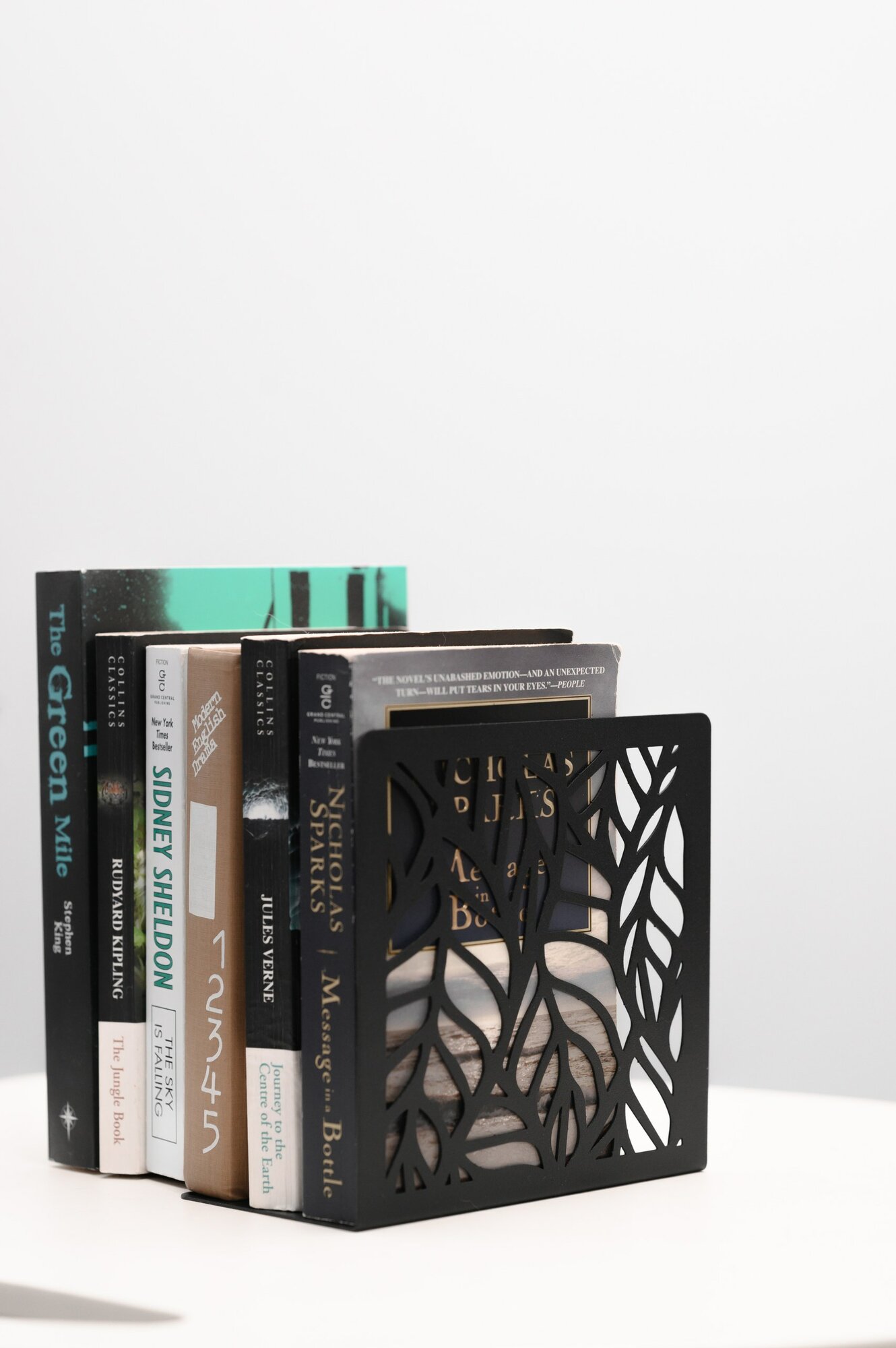 Держатель для журналов и книг Асимметрия металла 1 мм черный муар