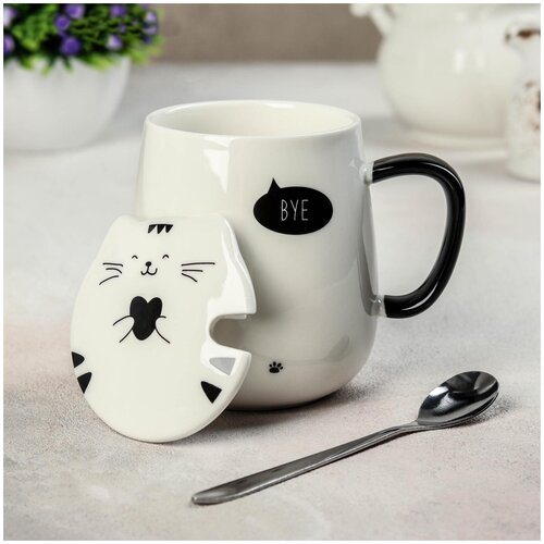 Кружка с крышкой и ложкой 