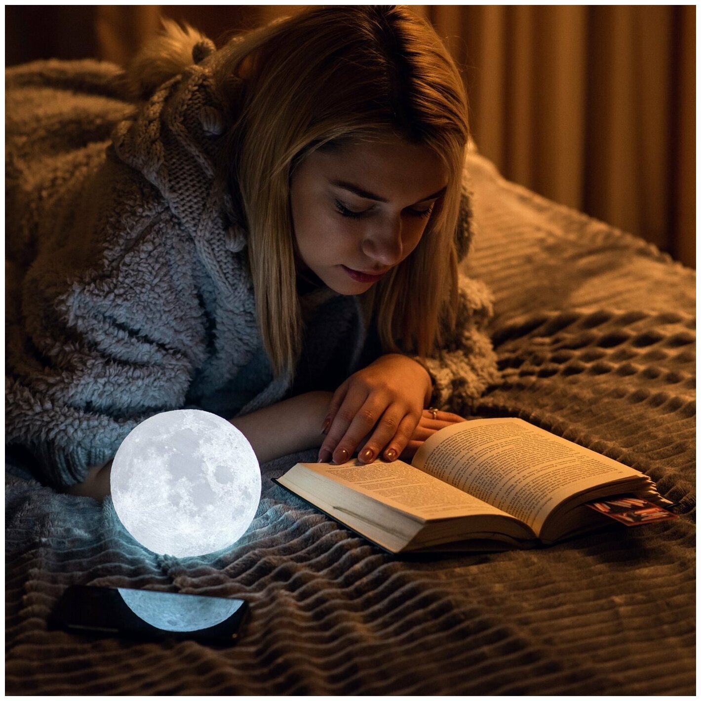 Светильник-ночник 3D шар Луна , на деревянной подставке с пультом управления, 15 см - фотография № 9