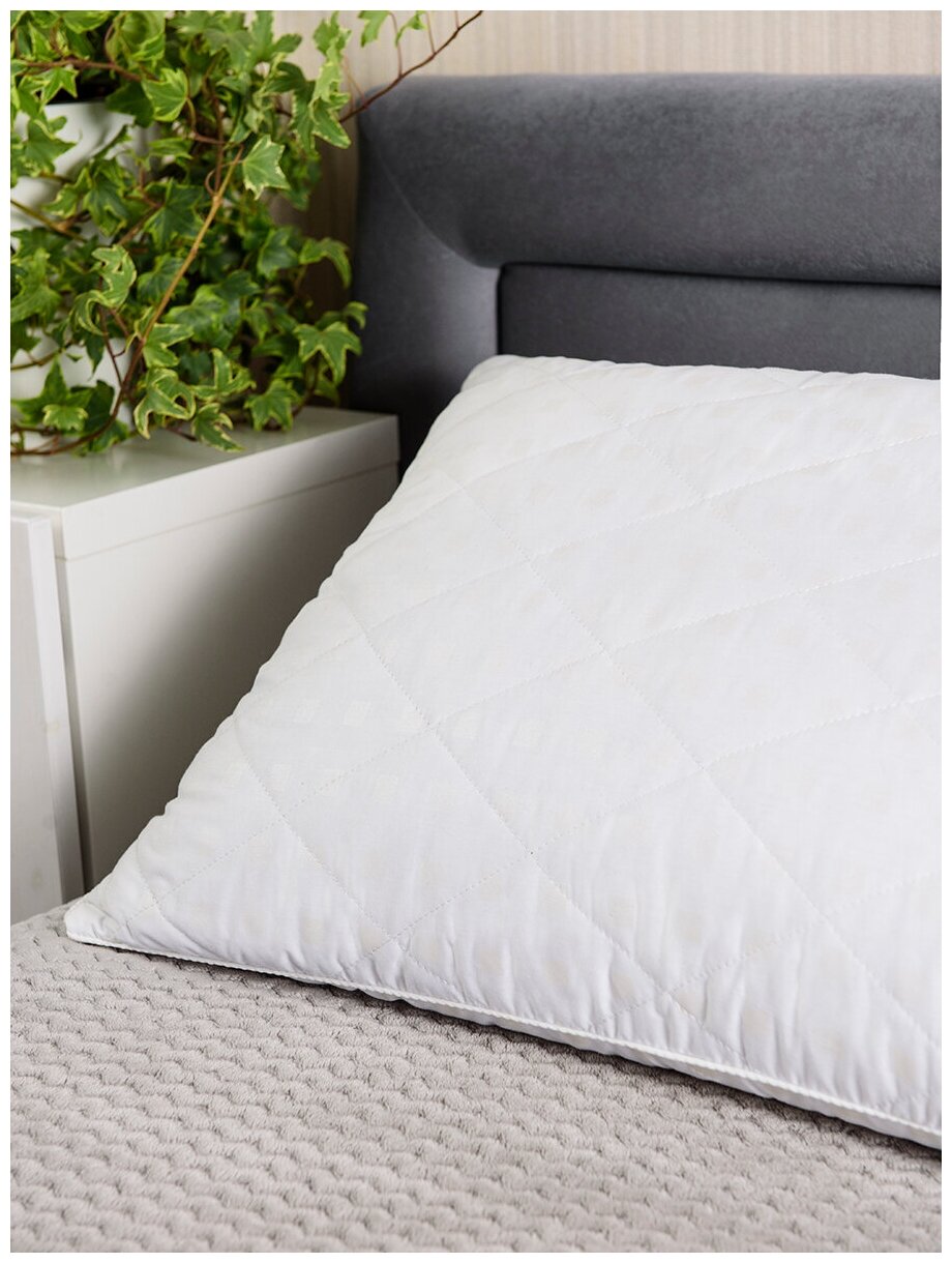 Подушка для сна BIO-TEXTILES "очарование" 40*60 белая стеганная с искусственным лебяжьим пухом - фотография № 2
