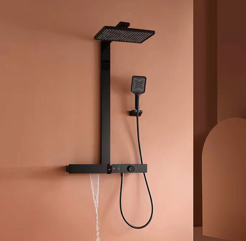 Изображение товара Душевая система La'Casa с панелью управления и душевой стойкой из акрилового стекла в черном цвете