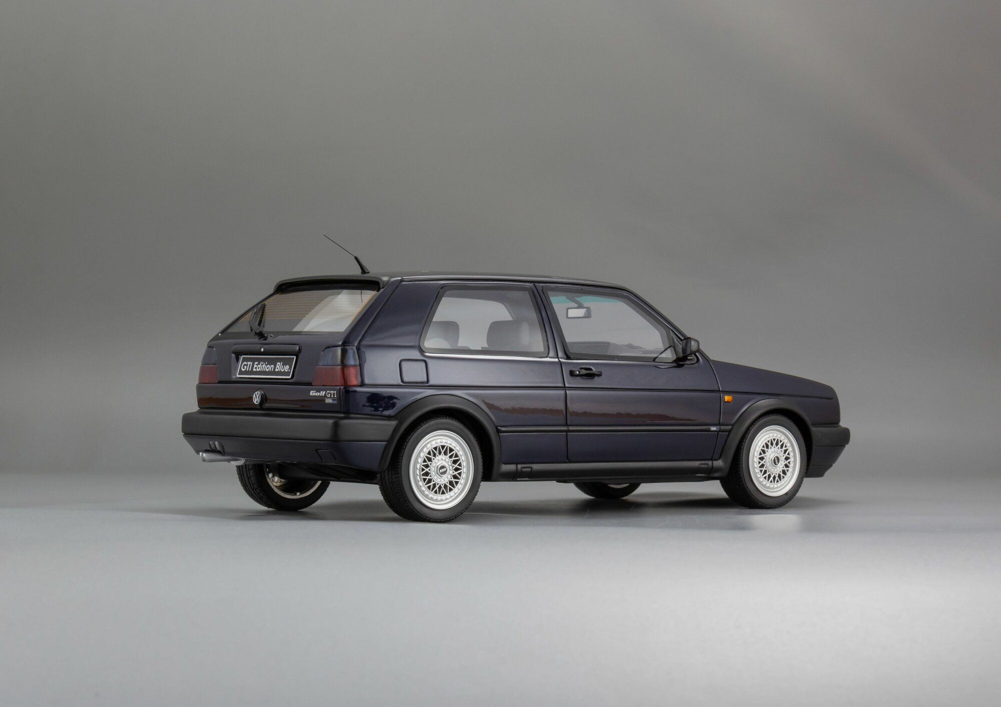 Масштабная модель Volkswagen Golf MK2 GTi Edition — фото 1