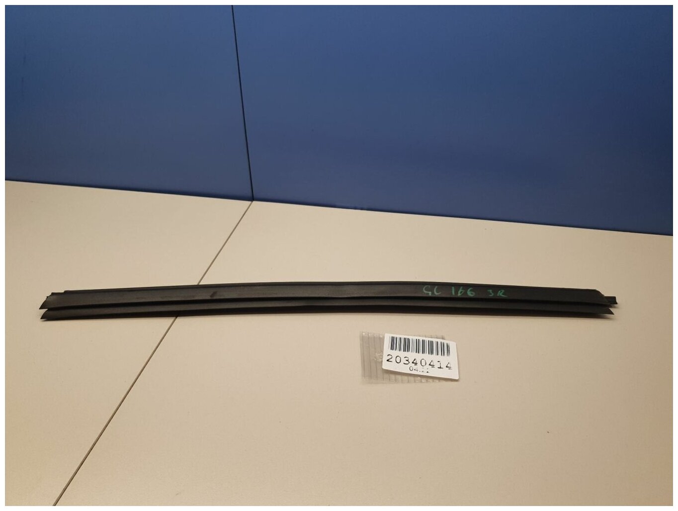 Накладка стекла задней левой двери для Mercedes GL-klasse X166 GL GLS 2012-