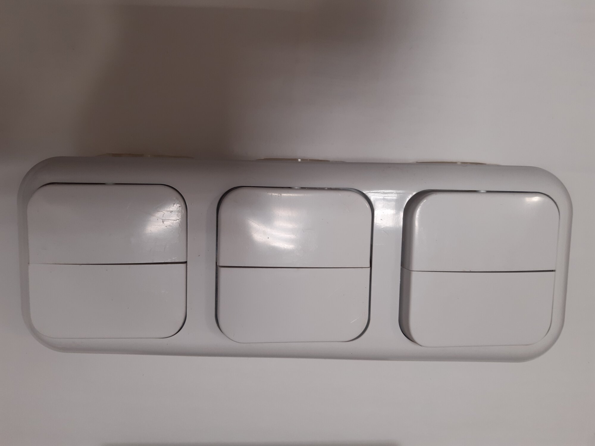 Блок 6-выключателей