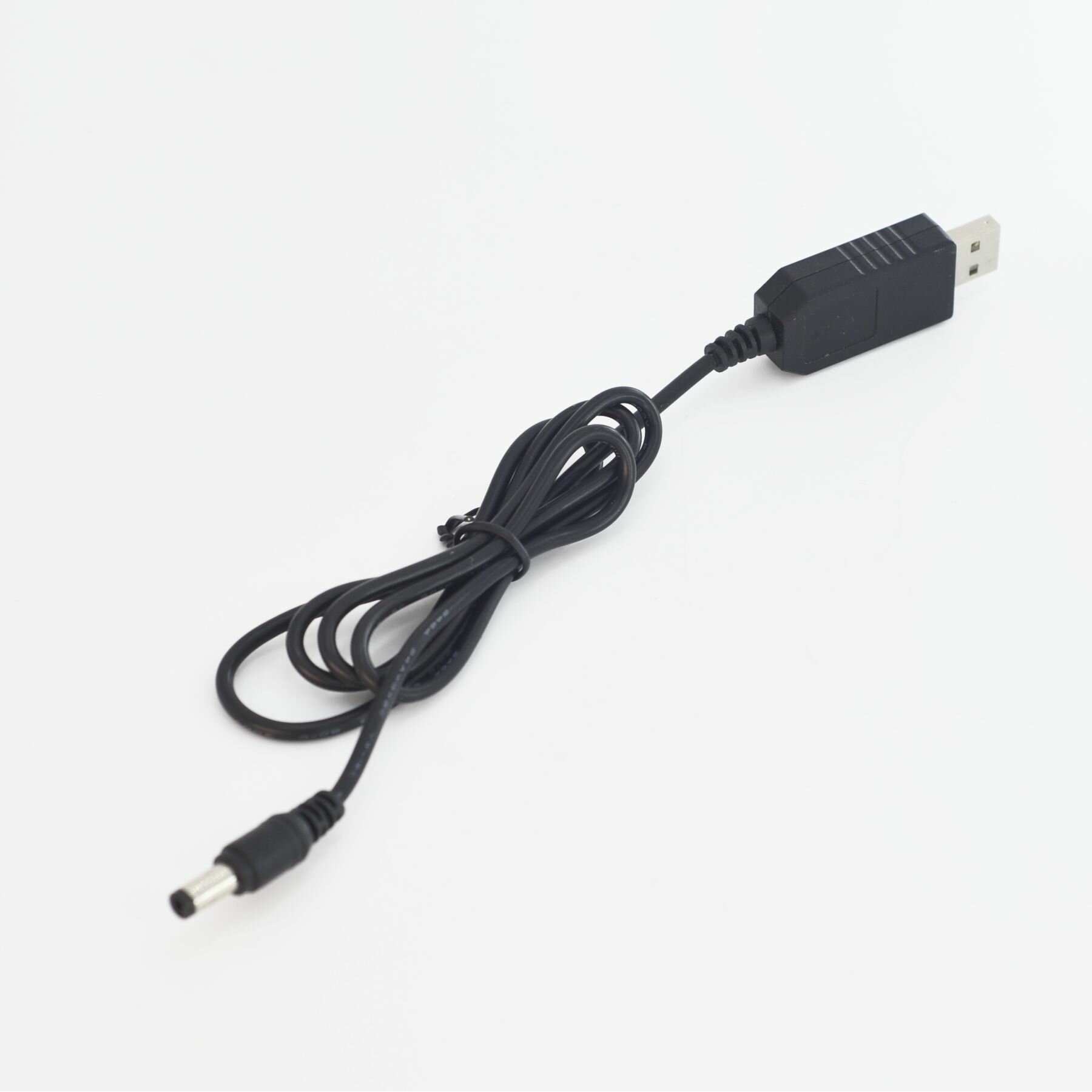 Кабель USB - преобразователь DC 5В-9В 700мА (штекер 5.5x2.1 мм) с обратной полярностью