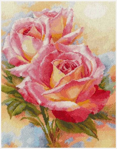 Изображение товара Набор для вышивания крестом Алиса "Розовые мечты" 28х36 см 2-31 Творческий набор с комплектом качественных цветных ниток мулине, хлопковой канвой, удобной иглой, схемой и инструкцией