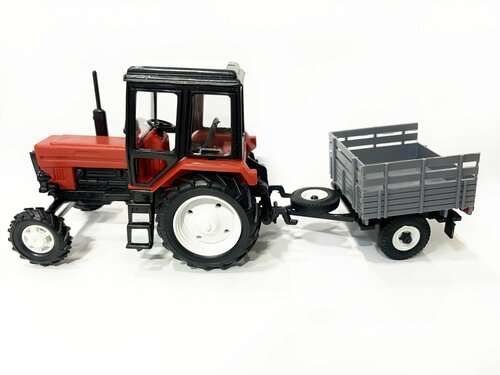 Трактор МТЗ-82 пластик 2х цветный(красно-черный) с прицепом с/х борт 1:43 160060