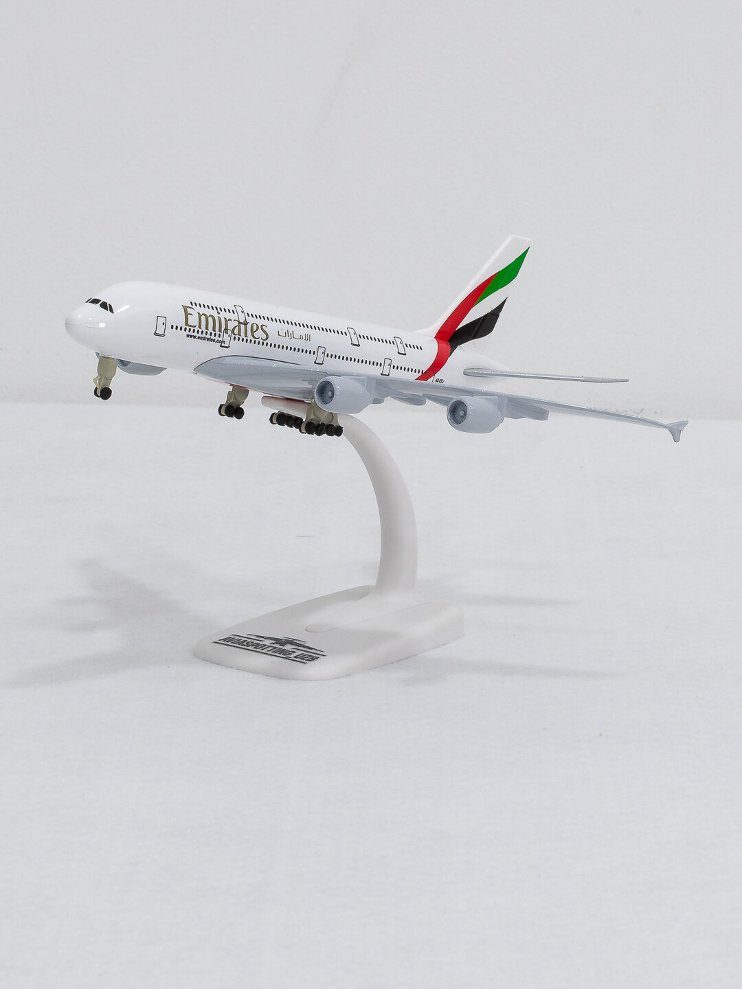 Модель самолёта Airbus A380, Emirates, 20 см, Шасси, Металл+пластик
