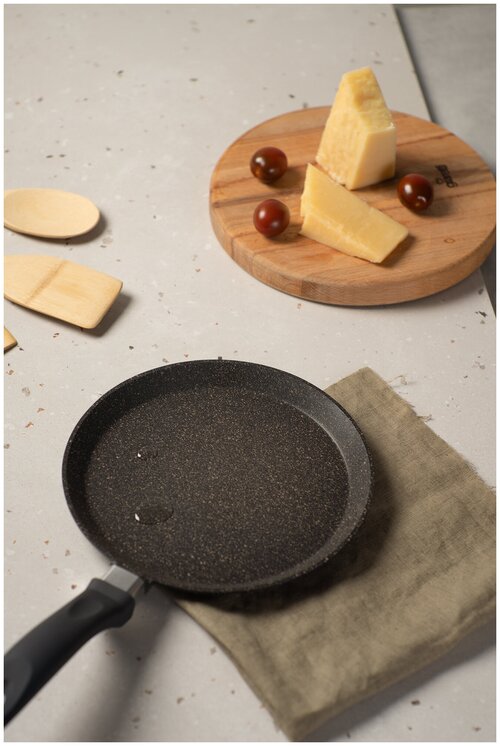 Сковорода блинная с антипригарным покрытием Tavolone 
