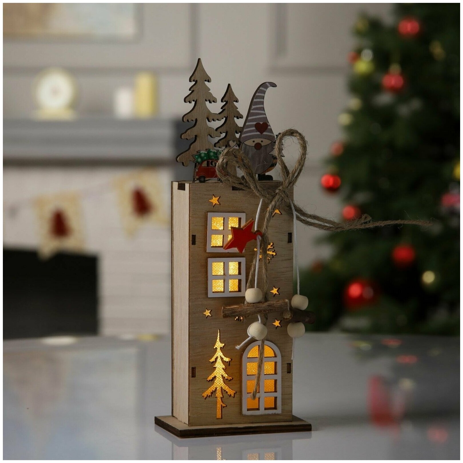 фото Фигура деревянная "Фабрика подарков", 22х5х7.5 см, 6 LED, LR1130x3 (в компл.), Т/белый