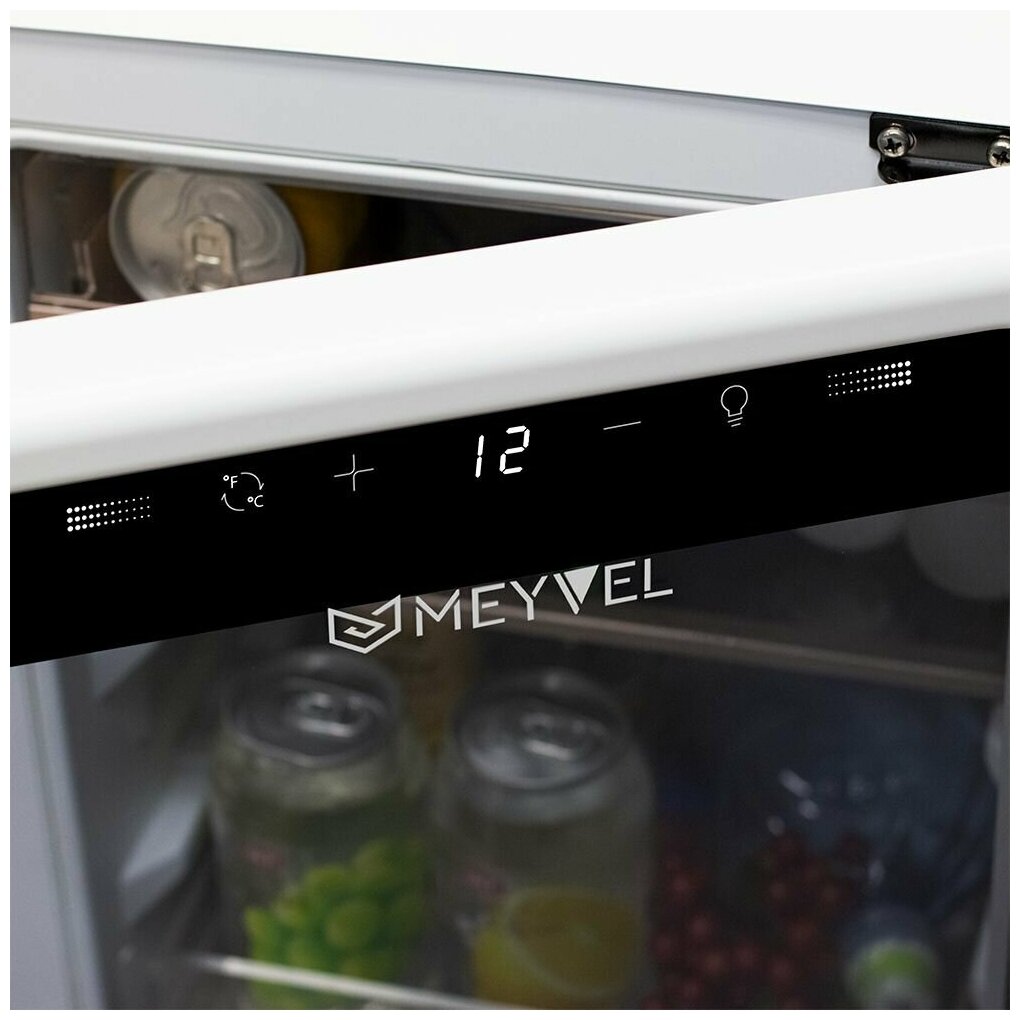 Холодильник для косметики и напитков Meyvel MD35-White (Мини-холодильник) - фотография № 6