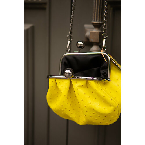 Сумка Madame Reticule, фактура рельефная, тиснение, под рептилию, матовая, гладкая, желтый