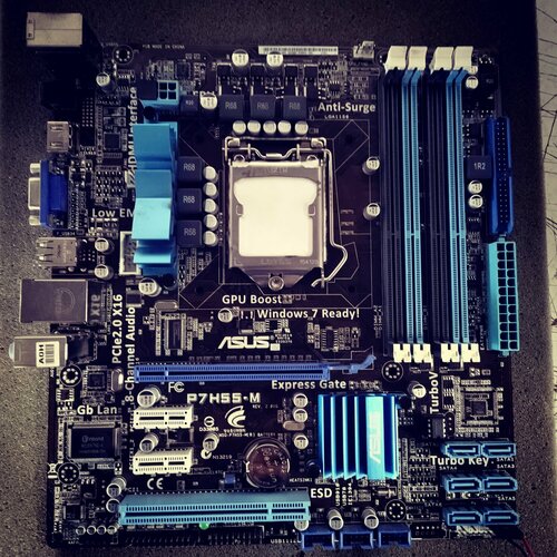 Материнская плата ASUS P7H55-MLGA1156арт13710 344000₽