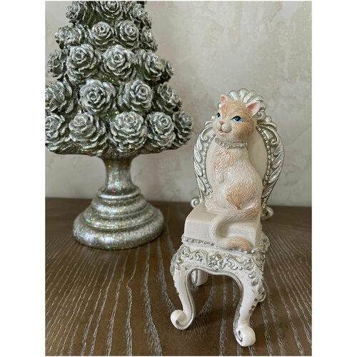 Фигурка Кошка на кресле/16,5х7 см