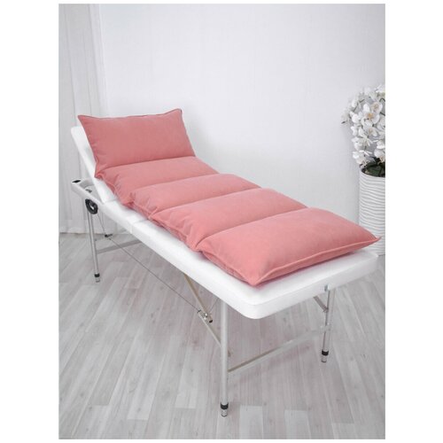 персиковый