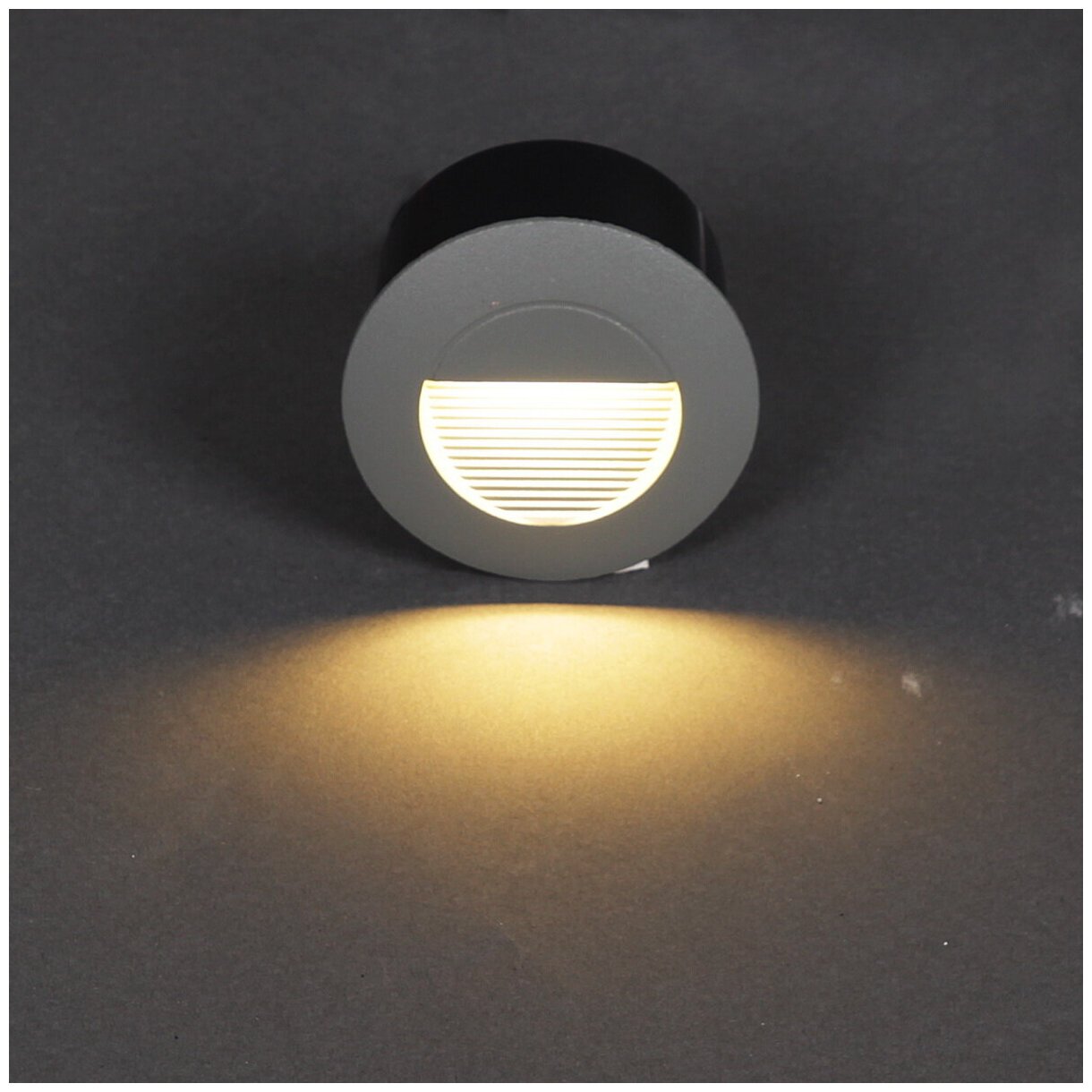 Подсветка лестниц Reluce 86602-9.0-001TL LED3W GR - фотография № 6