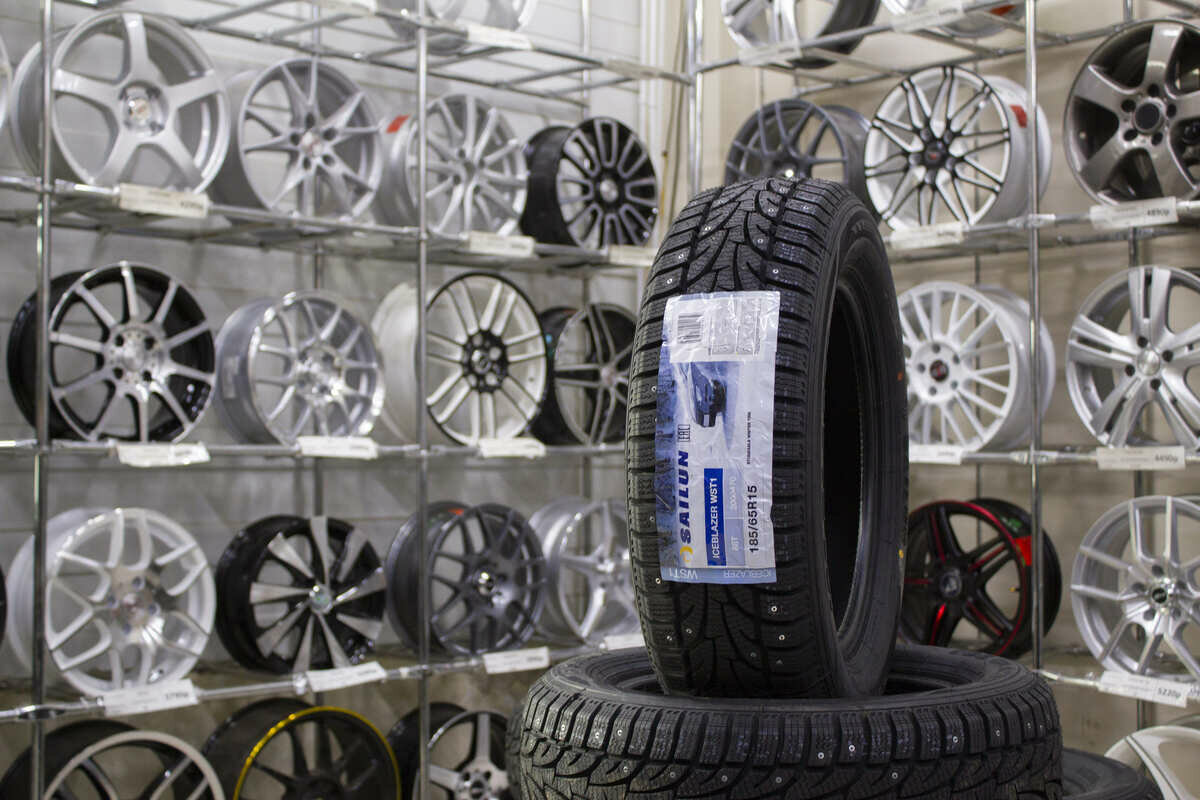 Шина зимняя SAILUN ICE BLAZER WST3 215/65 R16 102T XL шип - фото №5