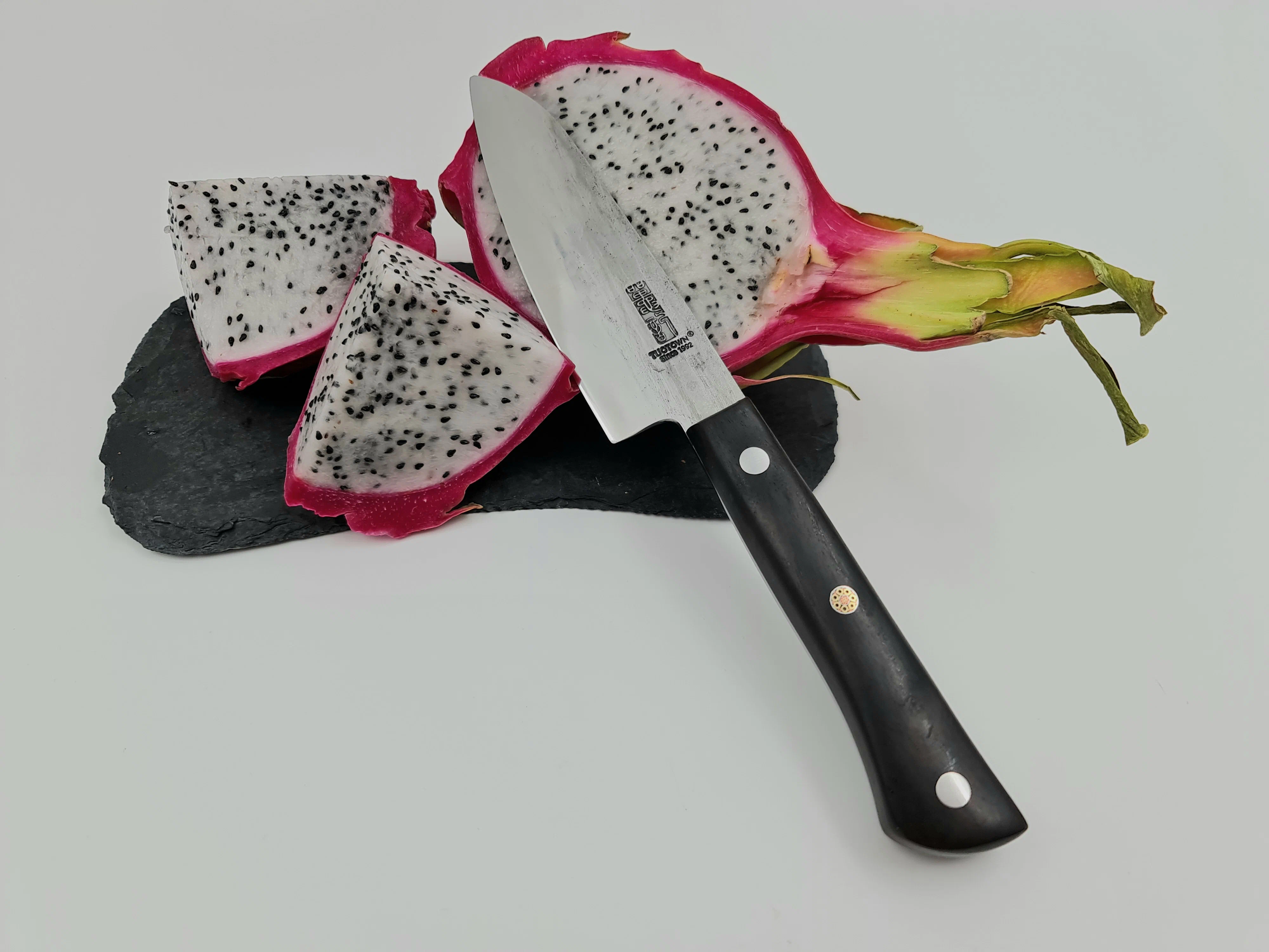 фото Кованый нож "Utility" (Утилити) 13 см, Aus-10, сандаловое дерево