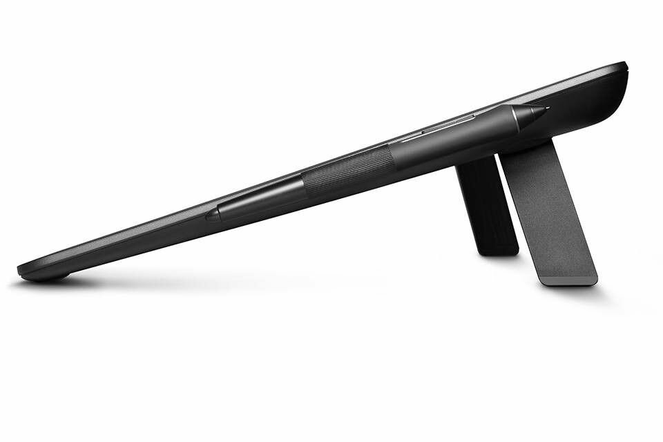 Графический интерактивный планшет Wacom Cintiq 16 черный (DTK1660K0B) — фото 1
