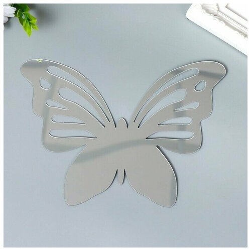 Наклейка интерьерная зеркальная Бабочка ажурная серебро 21х15 см 445₽