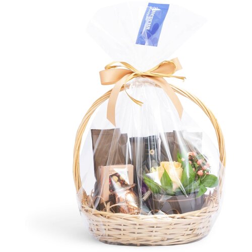 Корзина с розами 