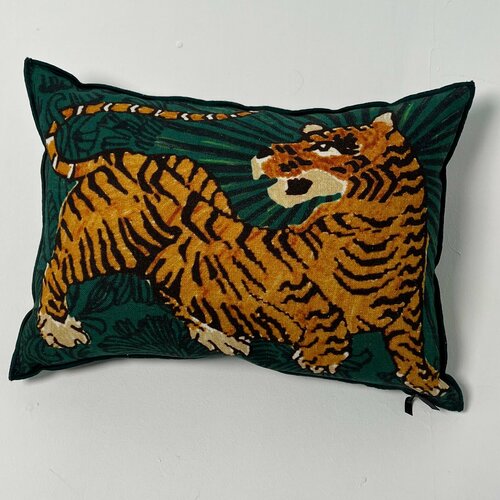 Подушка декоративная Jungle Tiger/ PLUSH/ 55*40 см