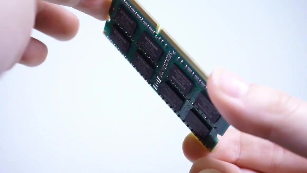 Модуль памяти Kingston SODIMM DDR3L, 8ГБ, 1600МГц, 1.35В, PC3-12800 — фото 1