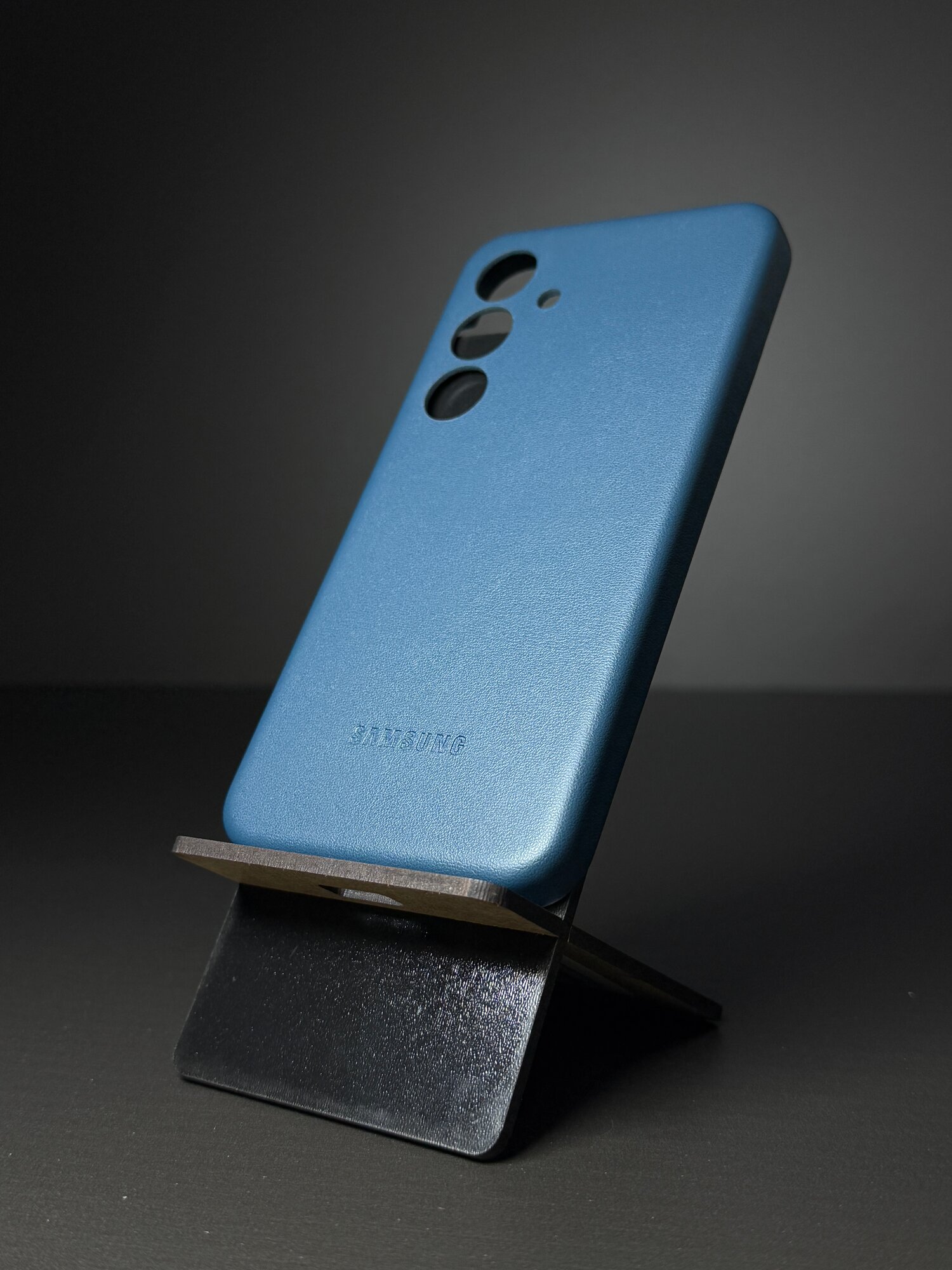 Leather Case S24/Кожаный чехол-накладка на Galaxy S24 (Галакси С24) премиум, цвет синий