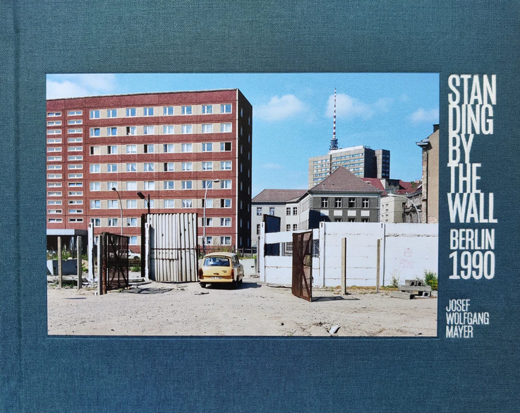 Standing by the Wall – Berlin 1990