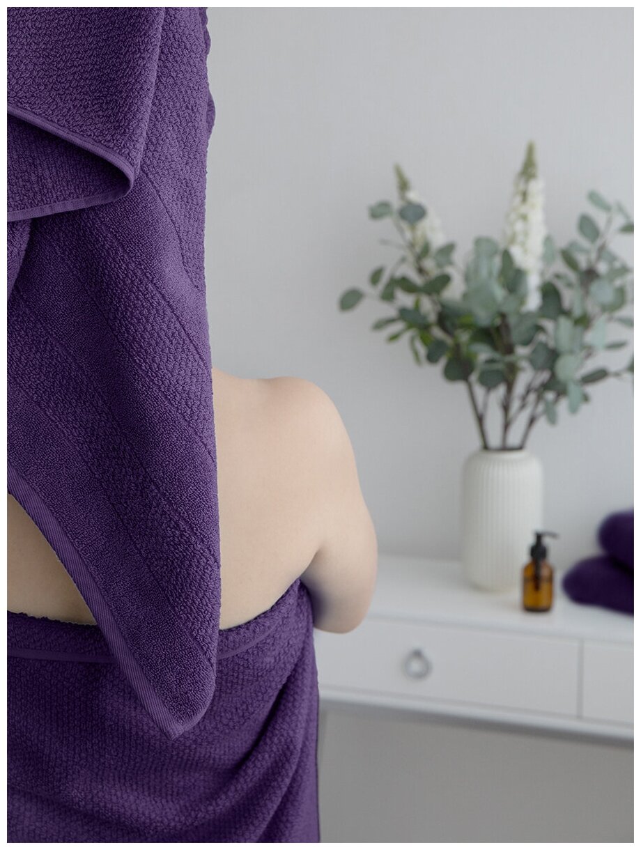 Махровое полотенце LOVEME Milano 70х140см, цвет фиолетовый (баклажан) - фотография № 5